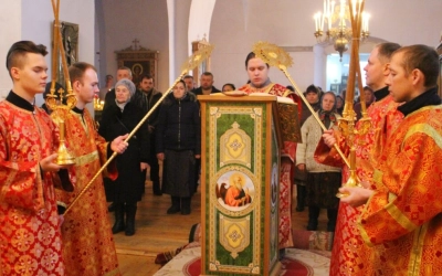 Божественная Литургия архиерейским чином в день памяти Собора Новомучеников и Исповедников Церкви Ру