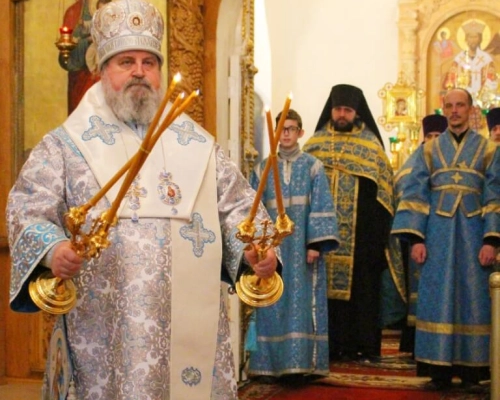 Епископ Сергий возглавил Всенощное бдение в Свято-Троицком кафедральном сборе г. Вязьма