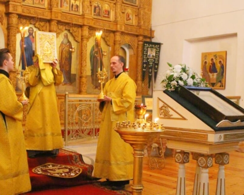 Епископ Сергий возглавил Всенощное бдение накануне Недели о блудном сыне