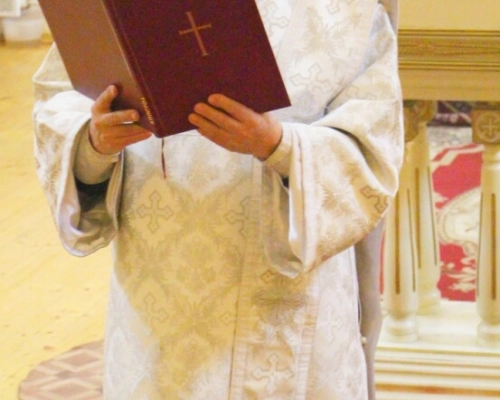 Епископ Сергий возглавил Божественную литургию свт. Иоанна Златоустого
