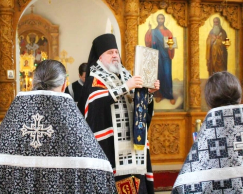 Епископ Сергий возглавил служение царских часов Великого Пятка