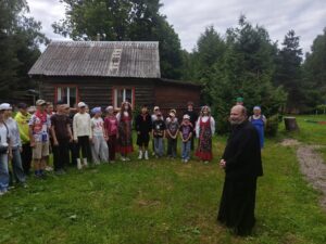 Священник провел встречу с детьми в «Чепчугово»