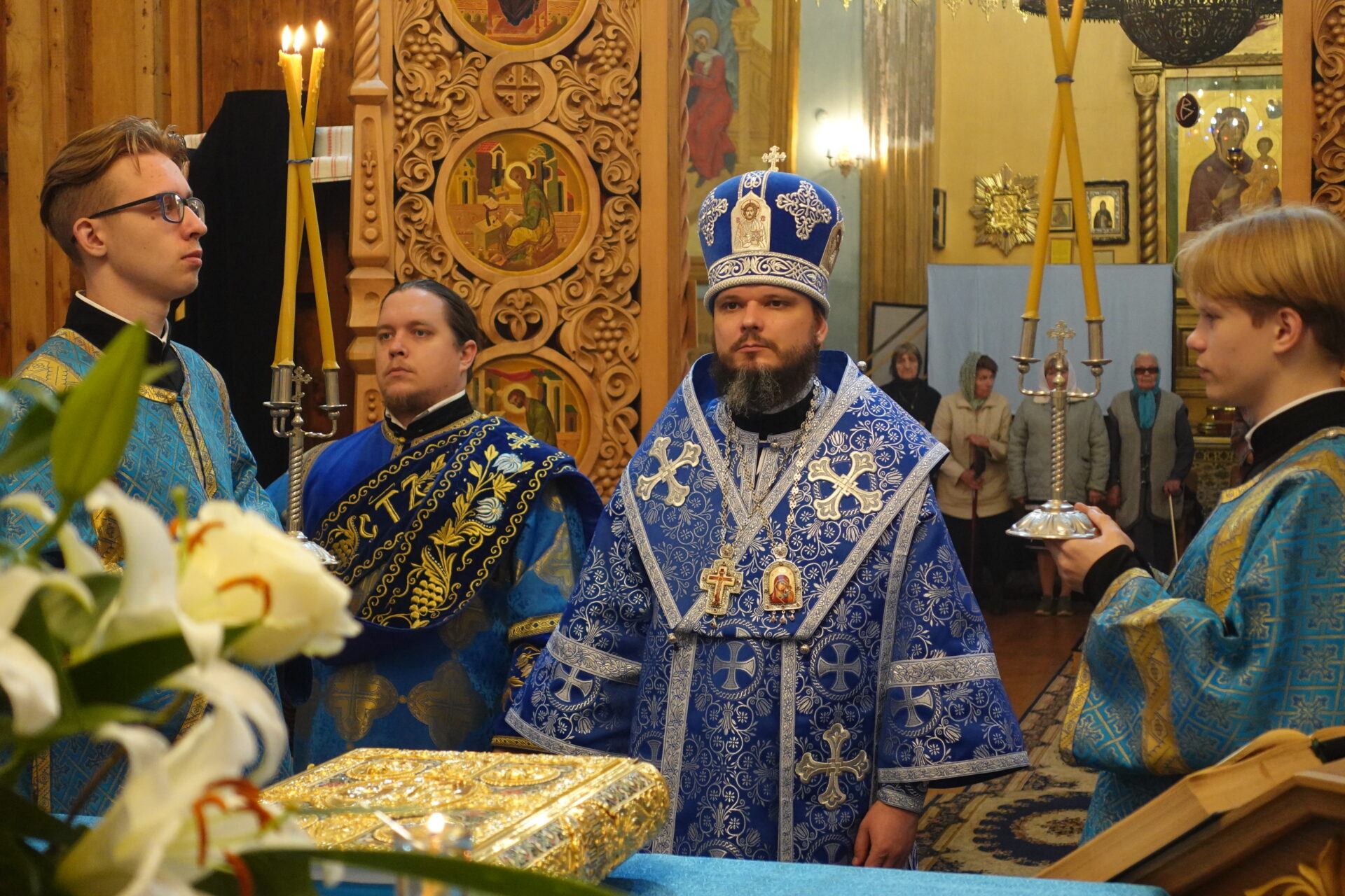 В канун праздника архипастырь совершил всенощное бдение в храме Рождества Богородицы