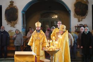 Епископ Алексий совершил Литургию в Спасском храме с. Тёсово